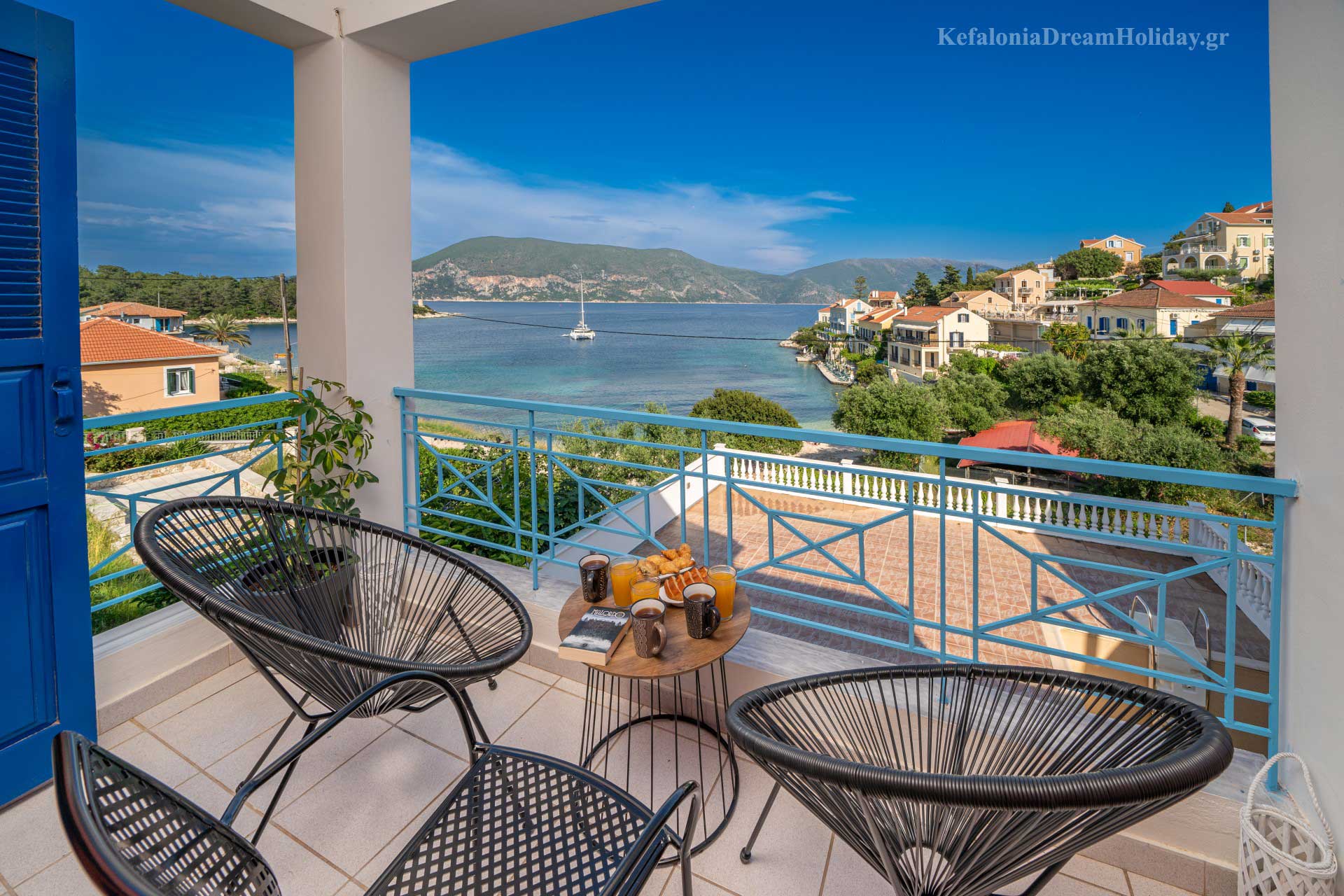 Zavalata Beachfront Apartment in Fiskardo