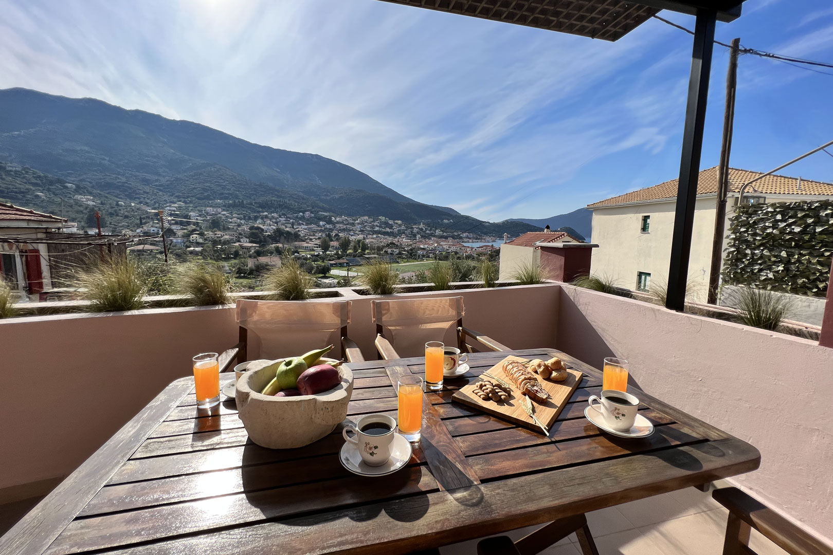 Antonios House with superb harbour & town view! VATHI ITHACA