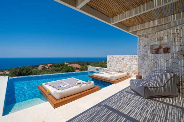 CASTA DIVA Luxury Villa — 1