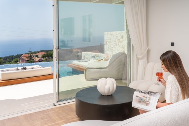 CASTA DIVA Luxury Villa — 17