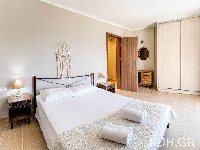 Paris` House • Sea View • Near Kaminia Beach & Skala — 4