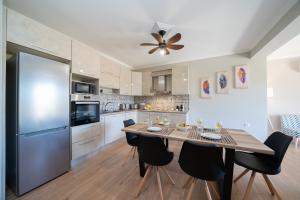 Luxury Apartment in Karavomilos — 17