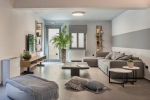 Avgi Luxury Villa - Private pool Svoronata — 17