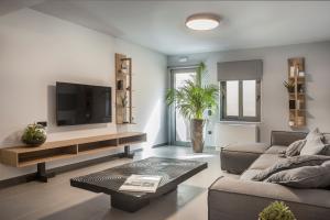 Avgi Luxury Villa - Private pool Svoronata — 13