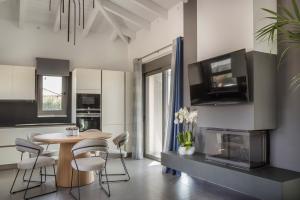 Avgi Luxury Villa - Private pool Svoronata — 11