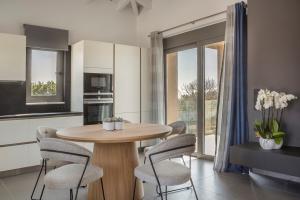 Avgi Luxury Villa - Private pool Svoronata — 19