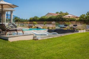 Avgi Luxury Villa - Private pool Svoronata — 61