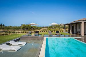 Avgi Luxury Villa - Private pool Svoronata — 43