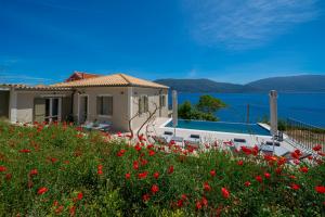 Luxury Seafront Villa Liberty With Private Pool Fiskardo — 26
