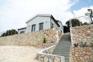 Phos & Physis Luxury Villa — 26