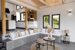 Phos & Physis Luxury Villa — 31