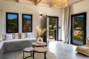Phos & Physis Luxury Villa — 33