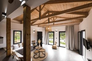 Phos & Physis Luxury Villa — 47