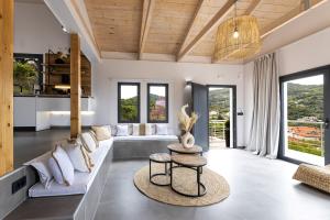 Phos & Physis Luxury Villa — 45