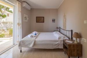 helens_house_with_pood_ratzakli_29